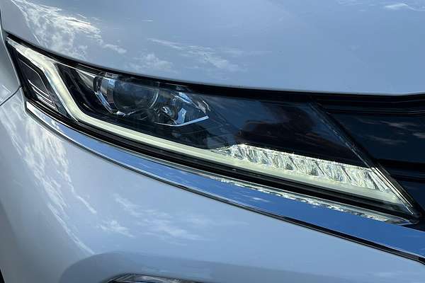 2022 Mitsubishi Pajero Sport GSR QF thumb-1