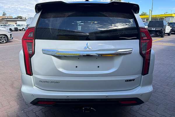 2022 Mitsubishi Pajero Sport GSR QF thumb-8