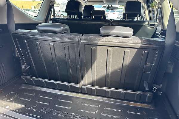 2022 Mitsubishi Pajero Sport GSR QF thumb-11