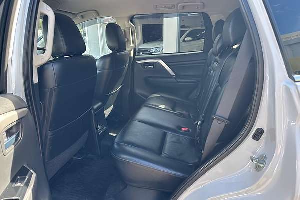 2022 Mitsubishi Pajero Sport GSR QF thumb-18