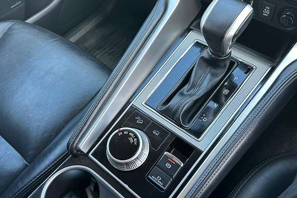 2022 Mitsubishi Pajero Sport GSR QF thumb-31