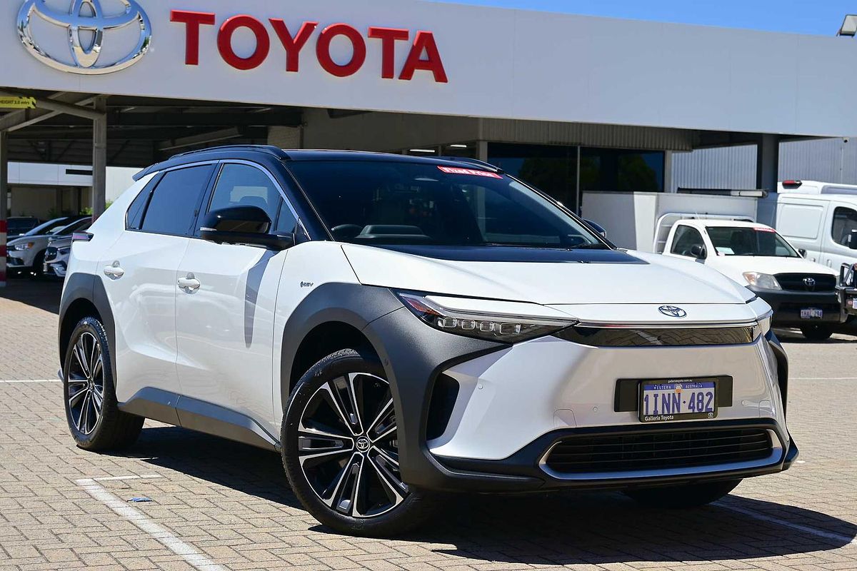 2024 Toyota bZ4X YEAM15R