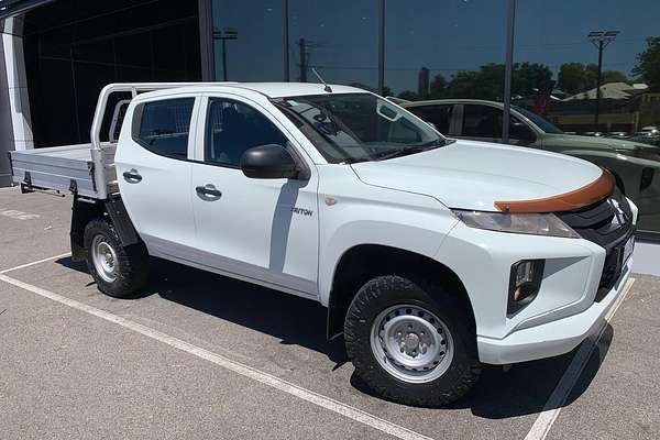 2019 Mitsubishi Triton GLX MR 4X4