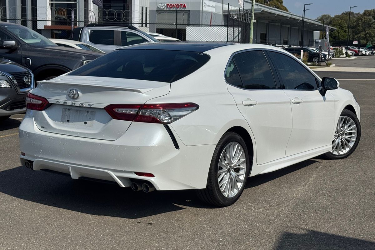 2018 Toyota Camry SL GSV70R
