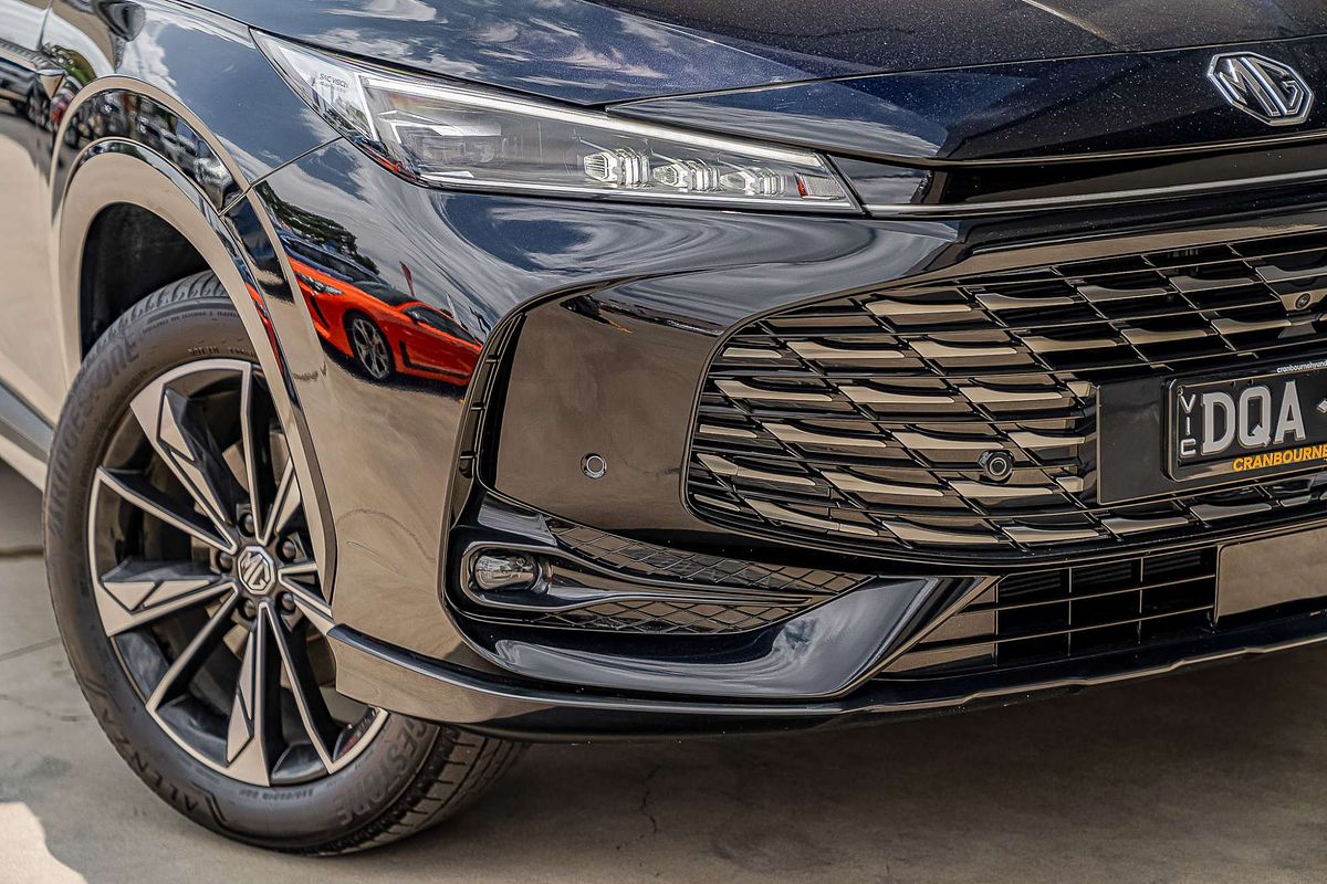 2025 MG HS Essence AS33