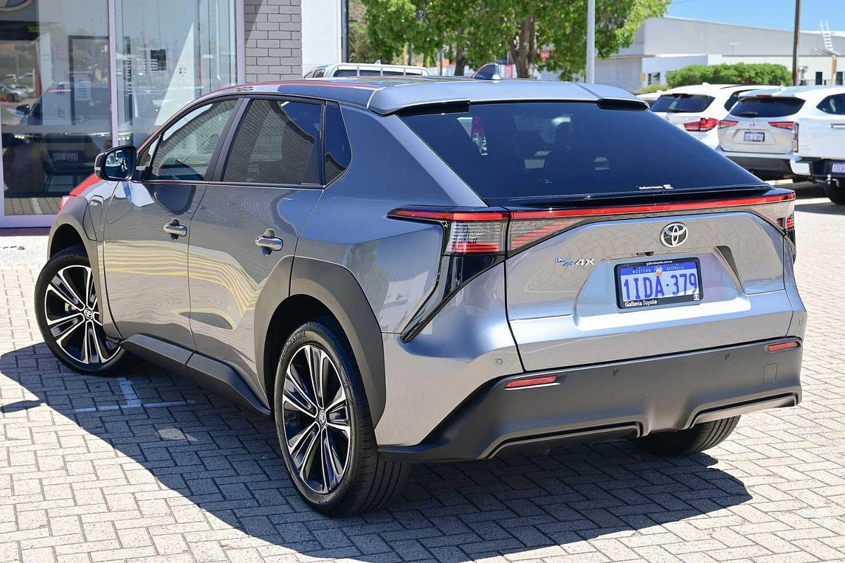 2024 Toyota bZ4X XEAM10R