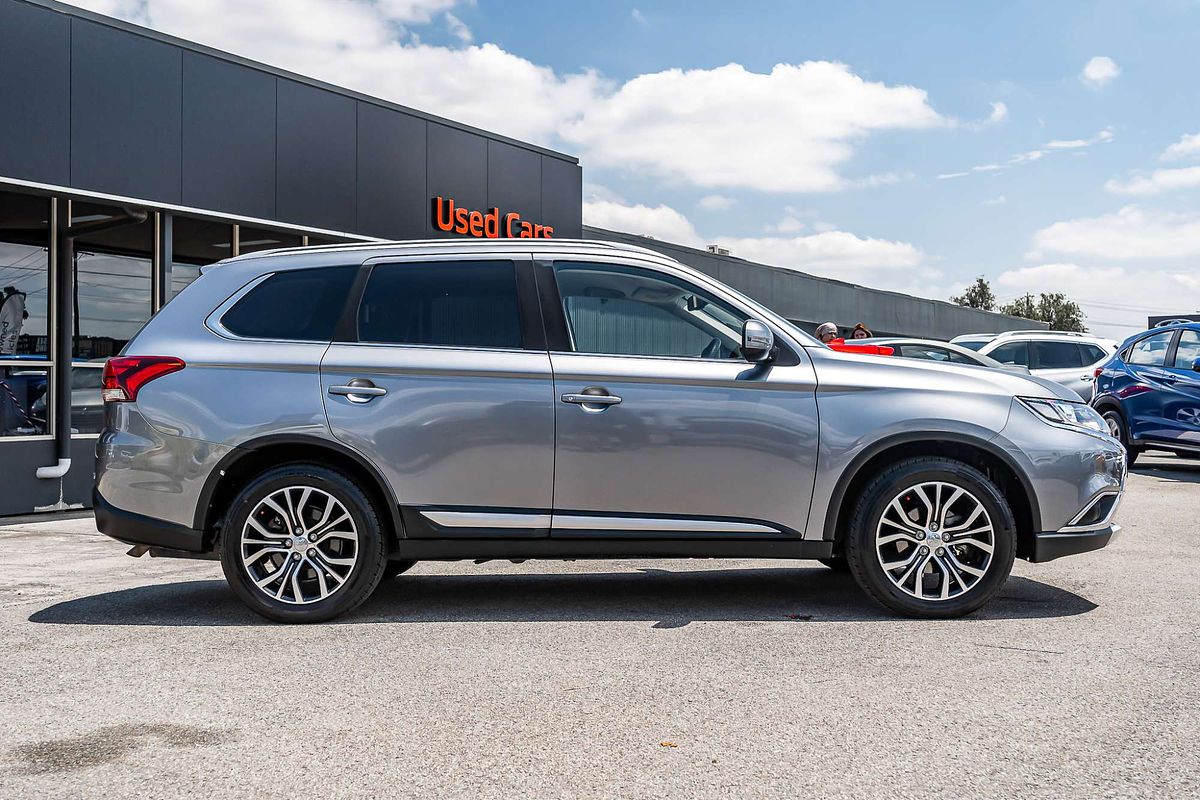 2017 Mitsubishi Outlander LS Safety Pack ZK