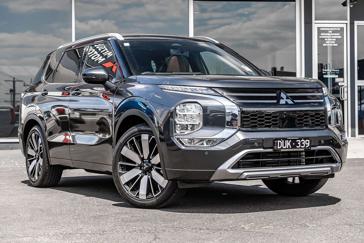 2025 Mitsubishi Outlander Exceed Tourer ZM