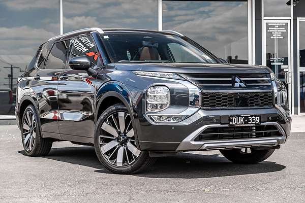 2025 Mitsubishi Outlander Exceed Tourer ZM