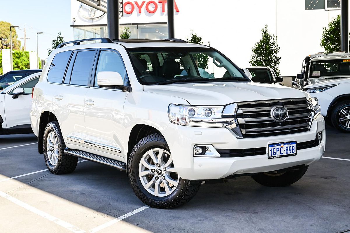 2017 Toyota LANDCRUISER SAHARA (4x4) VDJ200R MY16