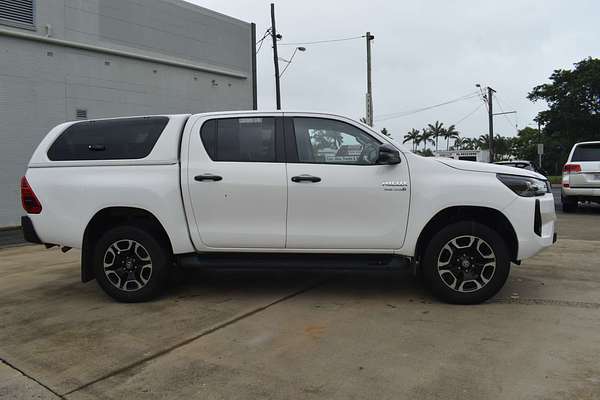 2024 Toyota Hilux SR5 48V GUN126R 4X4