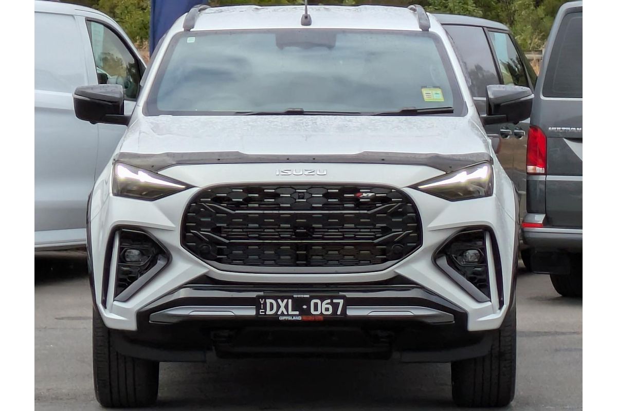 2025 Isuzu MU-X X-TERRAIN