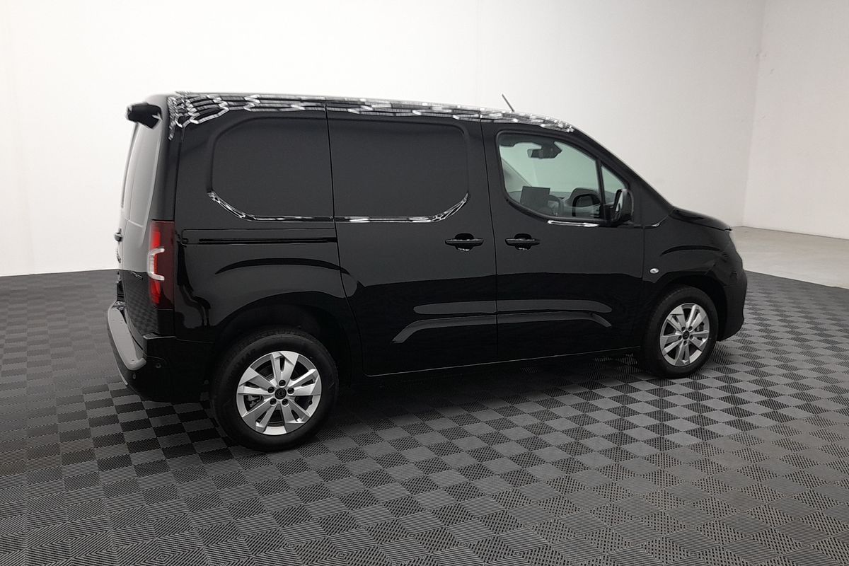 2025 Peugeot Partner Premium K9 SWB Low Roof