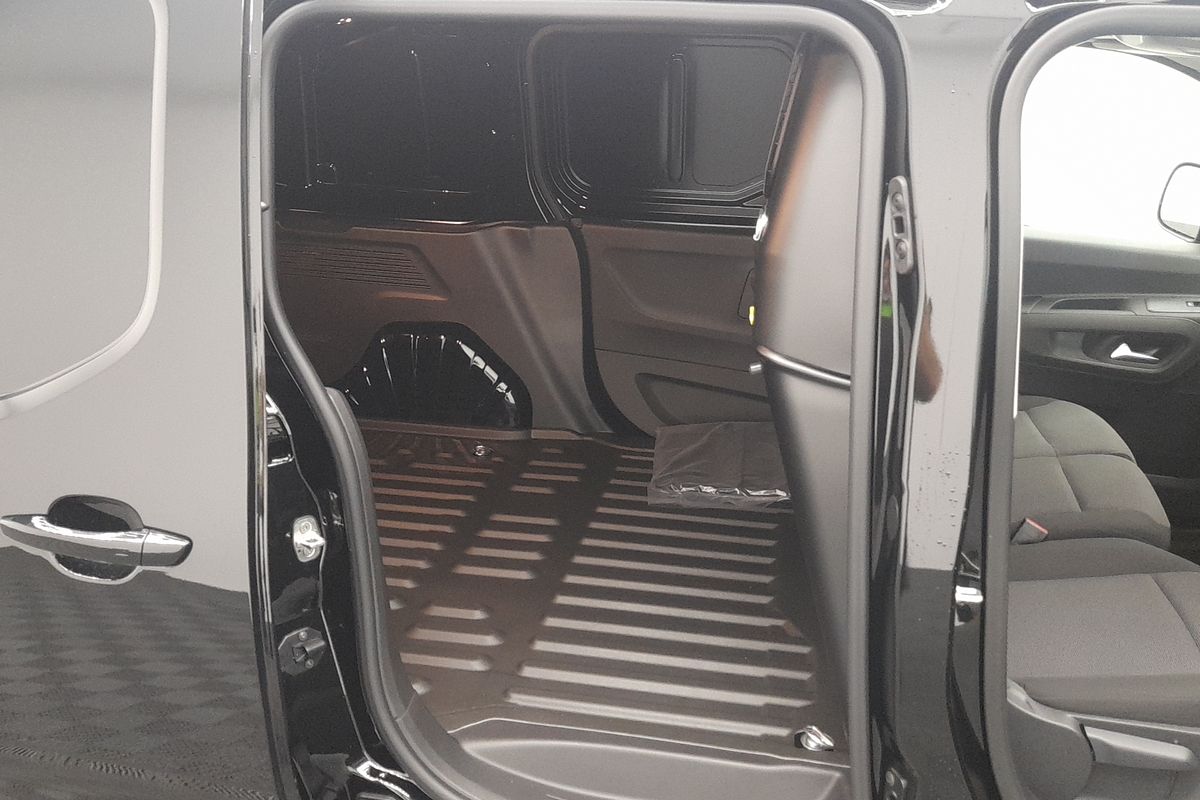 2025 Peugeot Partner Premium K9 SWB Low Roof