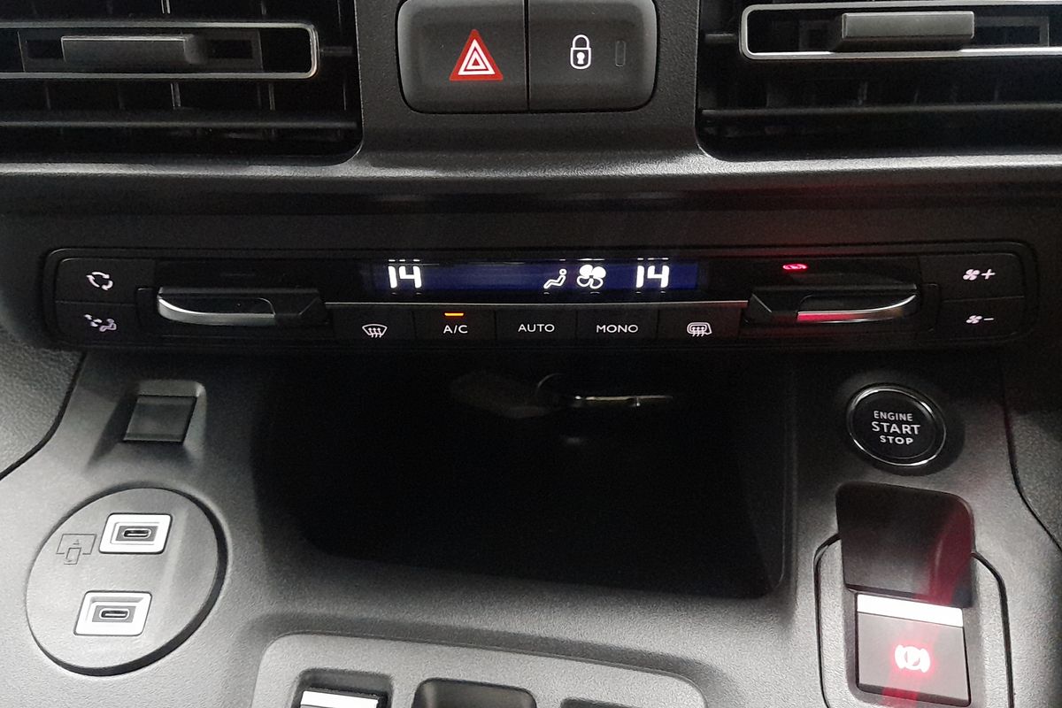 2025 Peugeot Partner Premium K9 SWB Low Roof