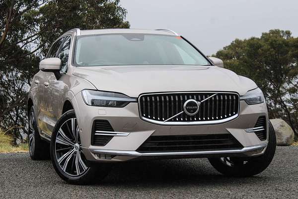 2023 Volvo XC60 Ultimate B5 Bright