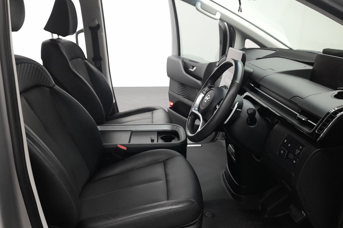 2022 Hyundai STARIA Highlander US4.V1