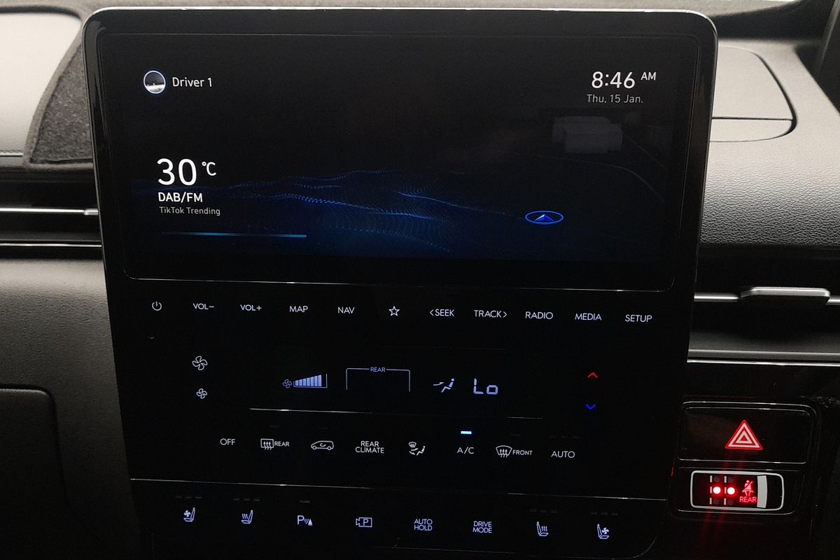 2022 Hyundai STARIA Highlander US4.V1