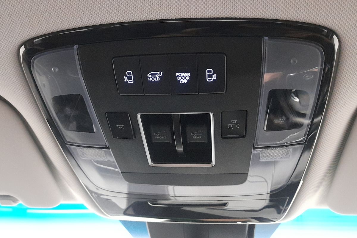 2022 Hyundai STARIA Highlander US4.V1