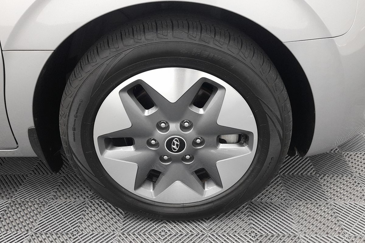 2022 Hyundai STARIA Highlander US4.V1