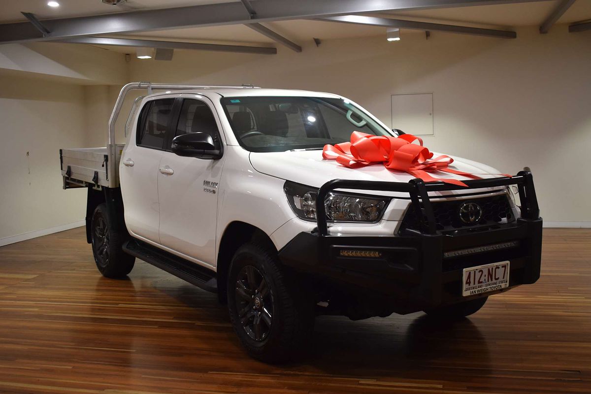 2025 Toyota Hilux SR 48V GUN126R 4X4