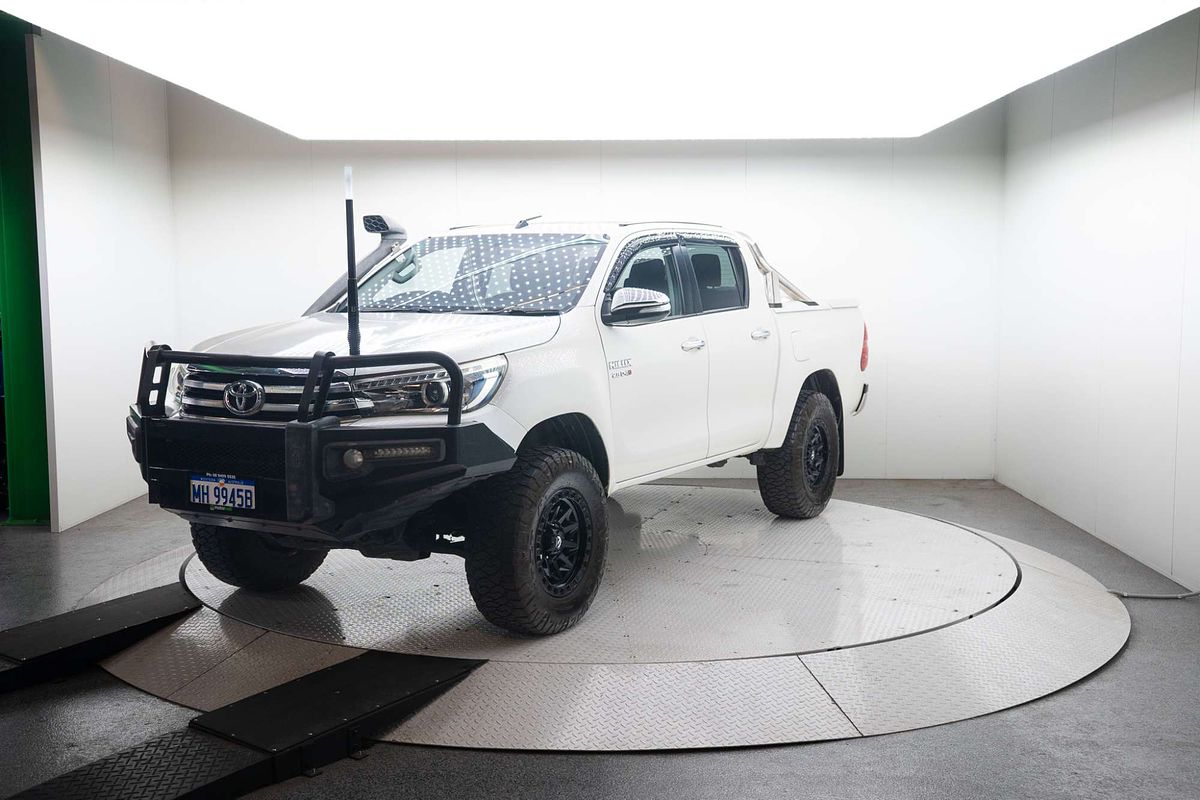 2015 Toyota Hilux SR5 GUN126R 4X4