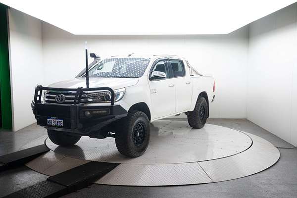 2015 Toyota Hilux SR5 GUN126R 4X4