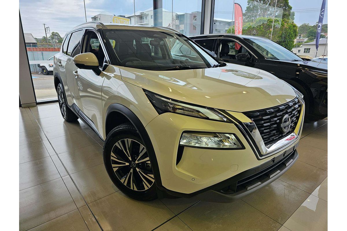 2025 Nissan X-TRAIL ST-L T33