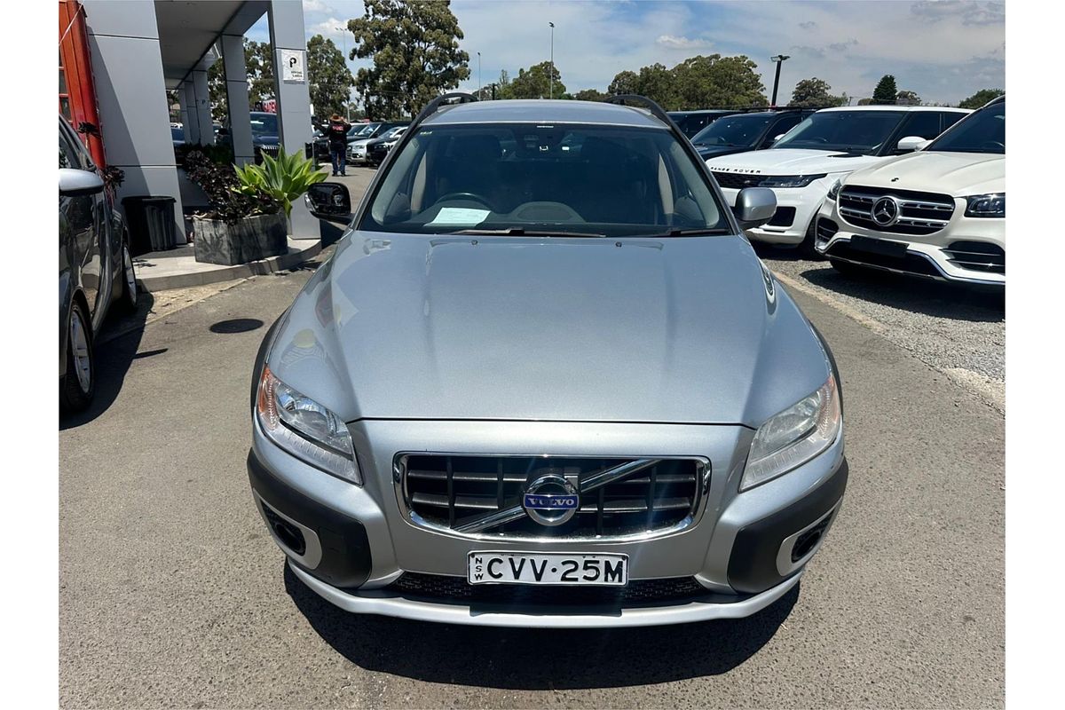 2014 Volvo XC70 T6 Luxury