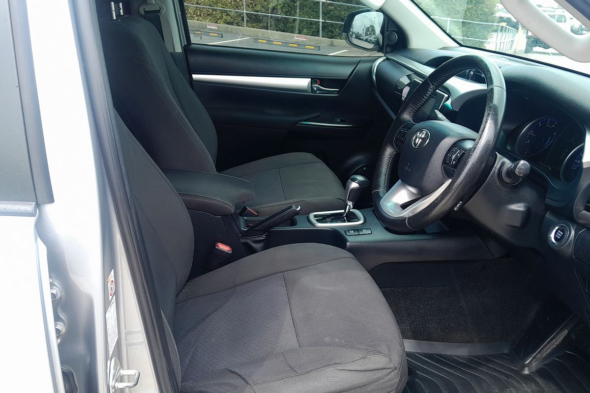 2016 Toyota Hilux SR5 GUN126R 4X4