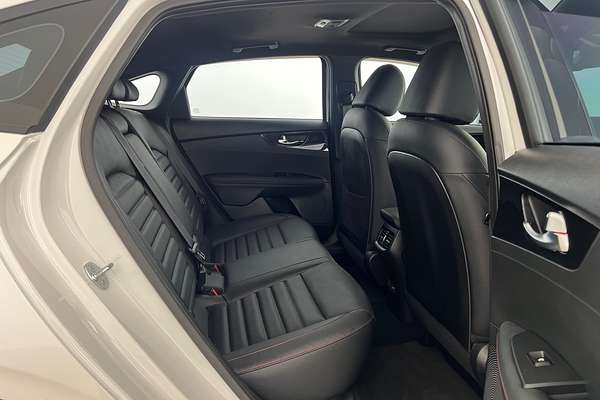 2024 Kia Cerato GT BD thumb-17