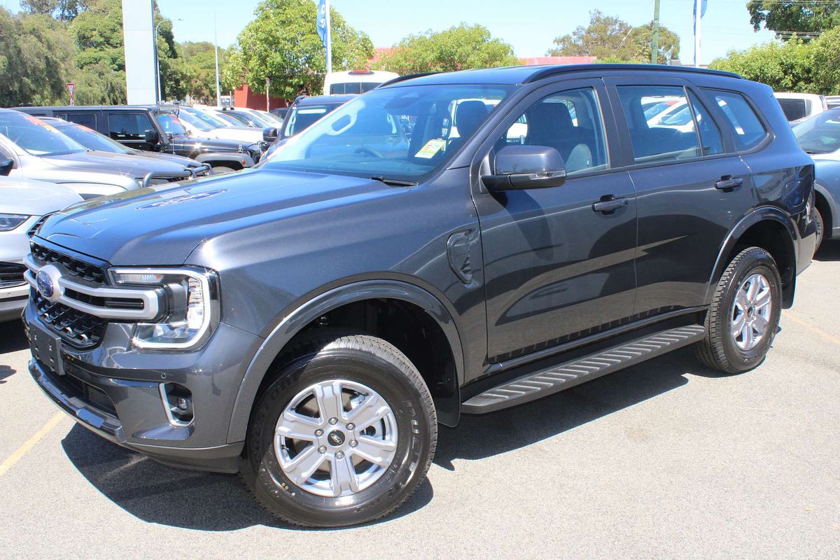 2025 Ford Everest Ambiente 2.0L