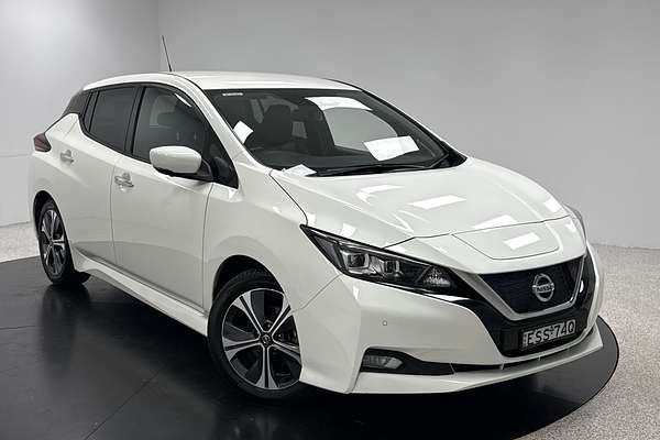 2021 Nissan LEAF ZE1