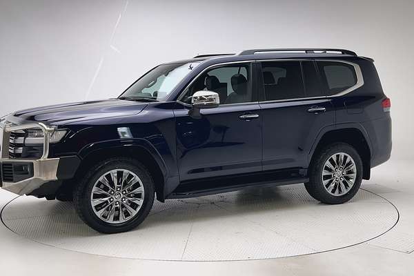 2022 Toyota Landcruiser Sahara ZX FJA300R thumb-3