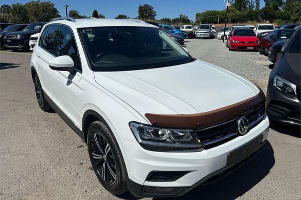 2017 Volkswagen Tiguan 110TDI Adventure 5N