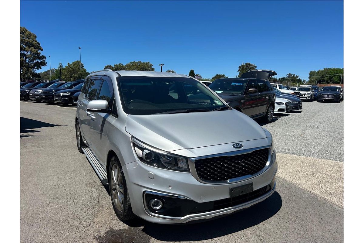 2017 Kia Carnival Platinum YP