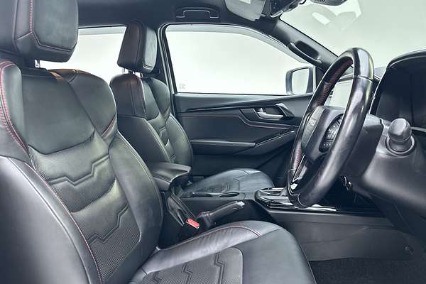 2023 Isuzu D-MAX X-TERRAIN 4X4 thumb-12