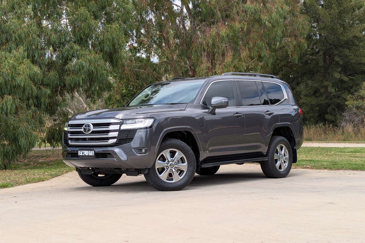 2022 Toyota Landcruiser VX FJA300R