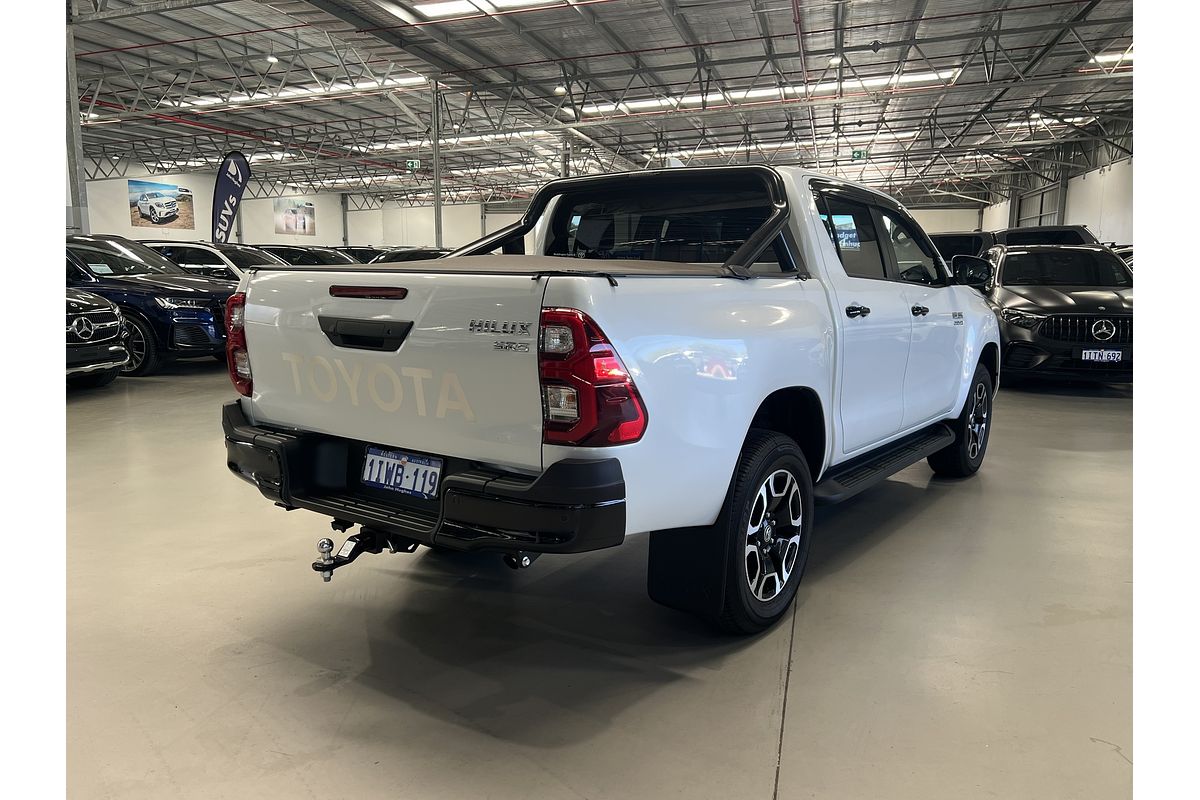 2025 Toyota Hilux SR5 48V GUN126R 4X4