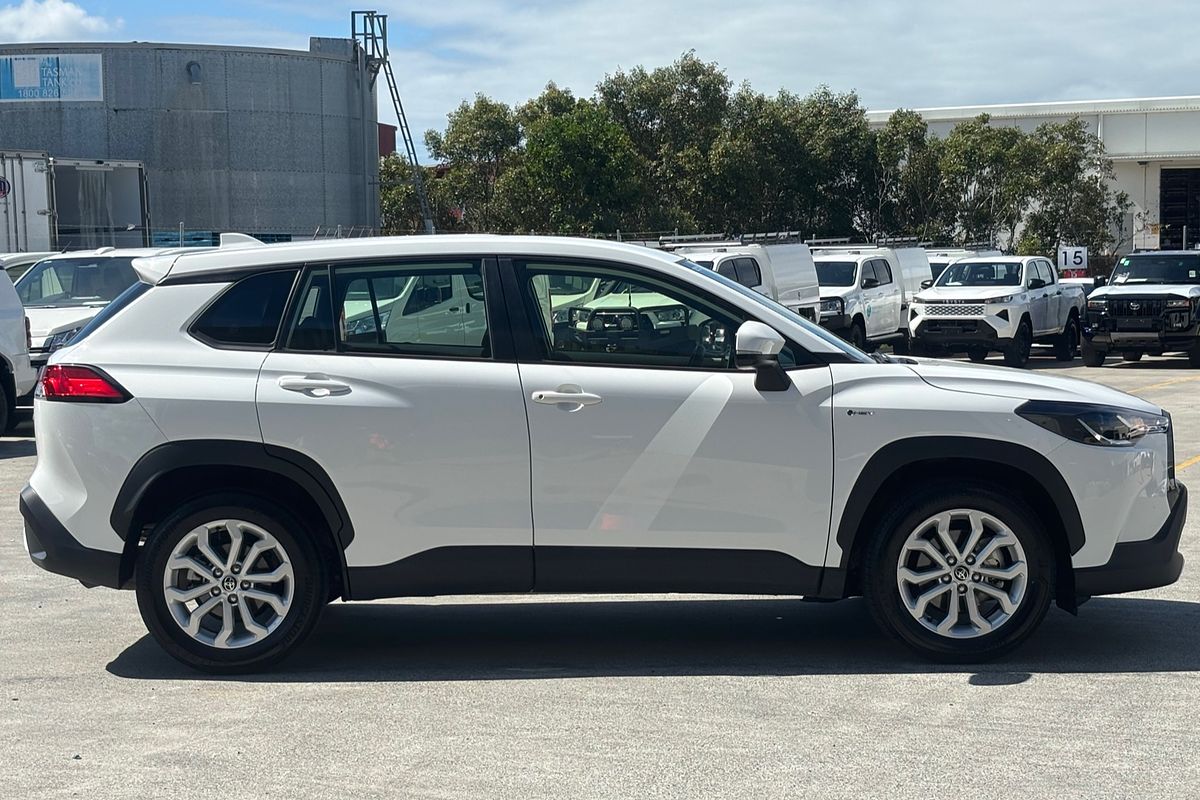 2024 Toyota Corolla Cross GX MXGH10R