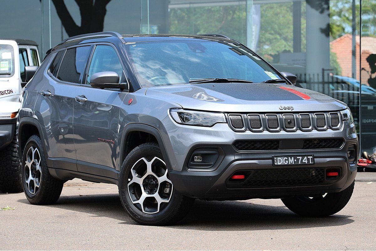 2023 Jeep Compass Trailhawk M6