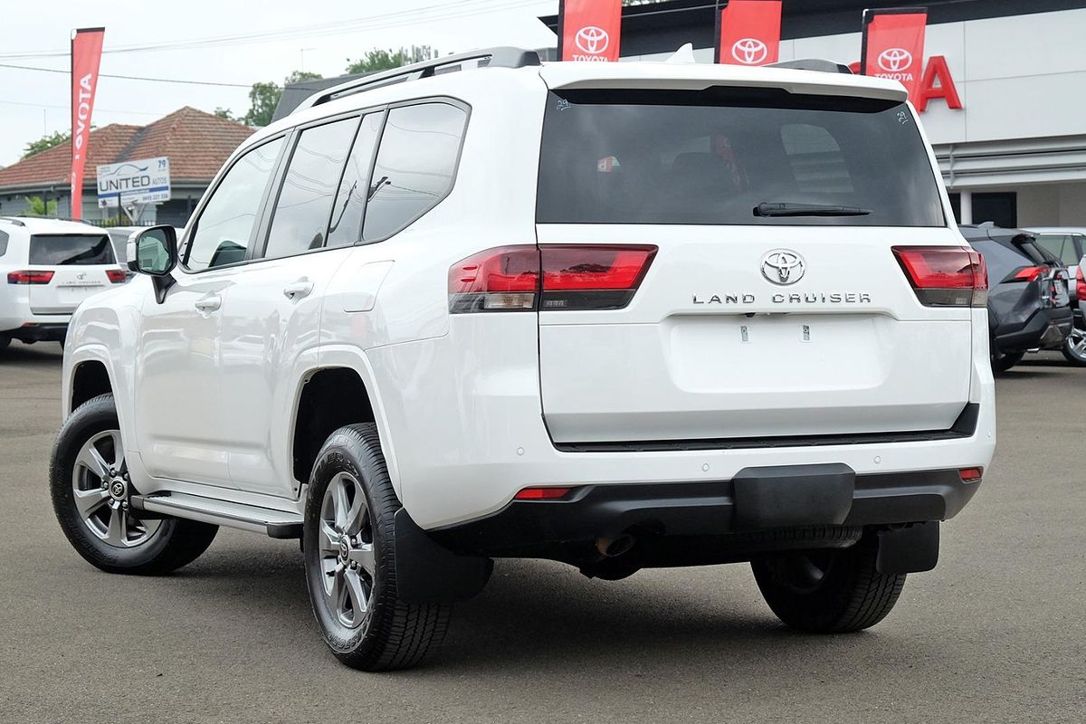 2023 Toyota Landcruiser GXL FJA300R