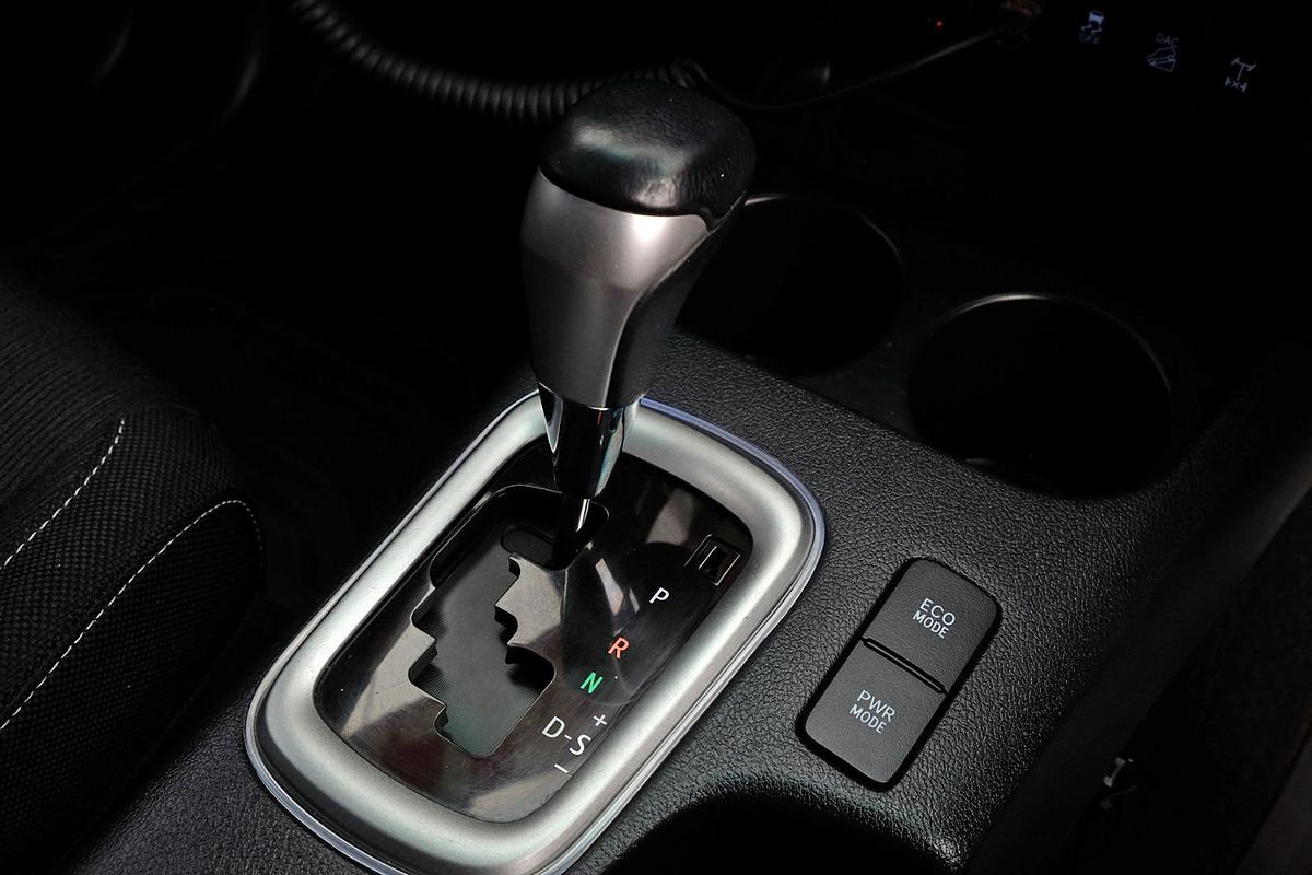 2017 Toyota Hilux SR5 GUN126R 4X4