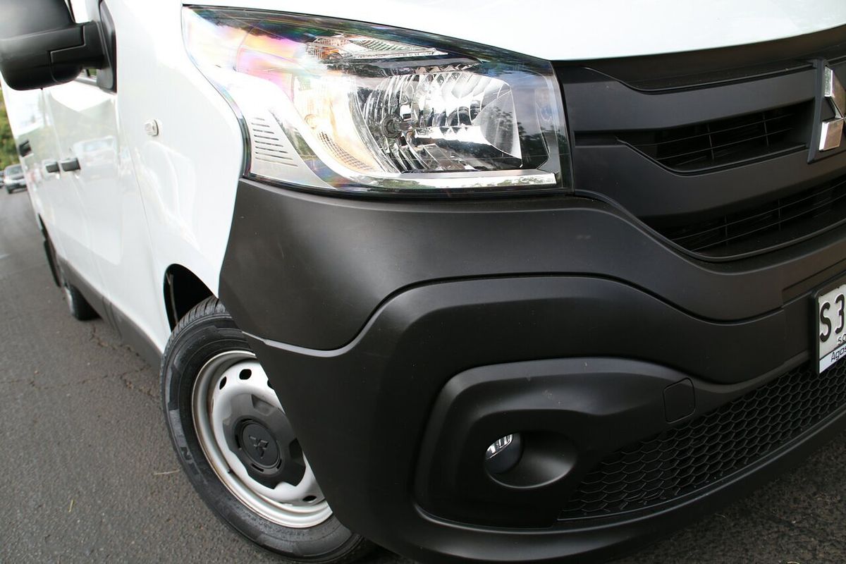 2020 Mitsubishi Express GLX SN LWB