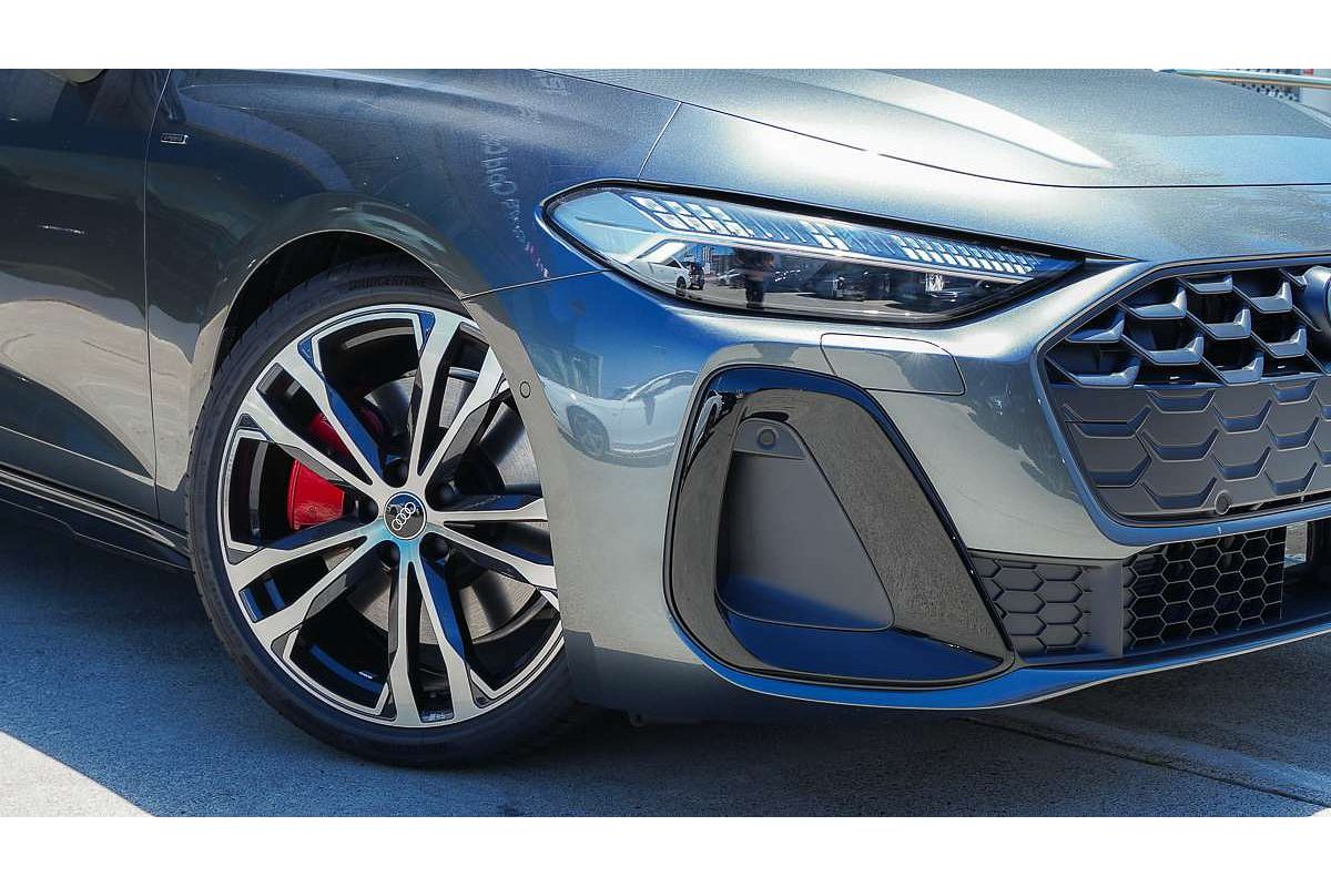 2025 Audi A5 e-hybrid S-Line B10