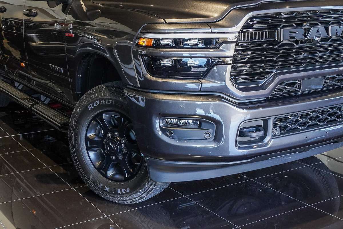 2025 RAM 2500 Laramie DJ 4X4