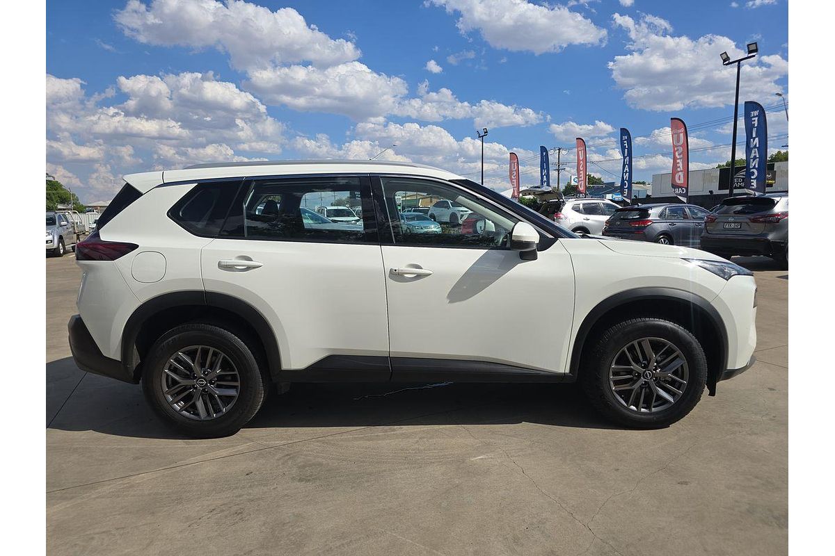 2023 Nissan X-TRAIL ST T33