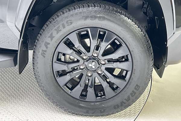 2024 Mitsubishi Triton GSR MV 4X4 thumb-9