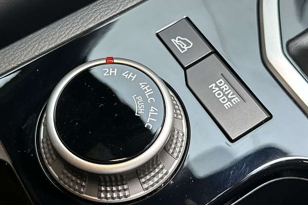 2024 Mitsubishi Triton GSR MV 4X4 thumb-15