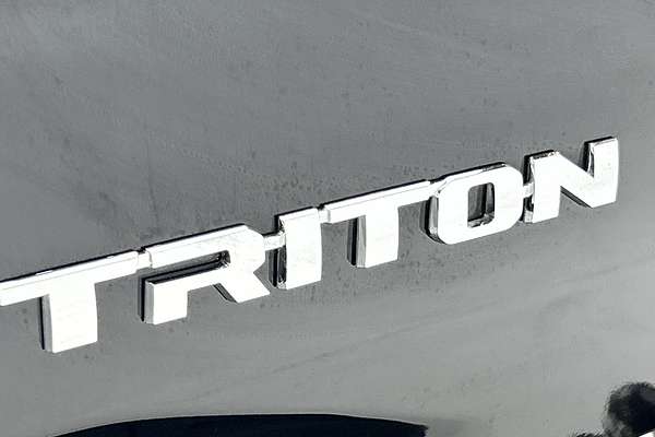 2024 Mitsubishi Triton GSR MV 4X4 thumb-21